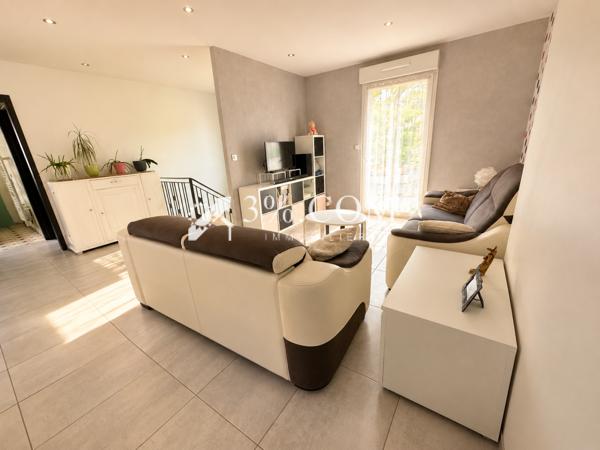 Maison
                                                                                                                                                                                                                                                                                                                        6 pièce(s)                                                                                                                                                                                                          3 chambre(s)                                                                                                                                                                                                          143  m²
