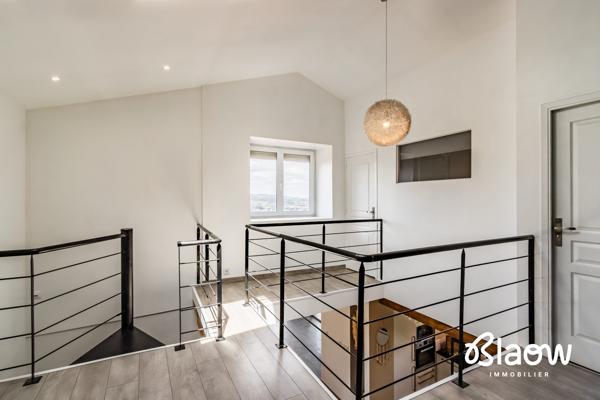 Corps de ferme rénové avec vue panoramique à vendre à Saint-Chamond