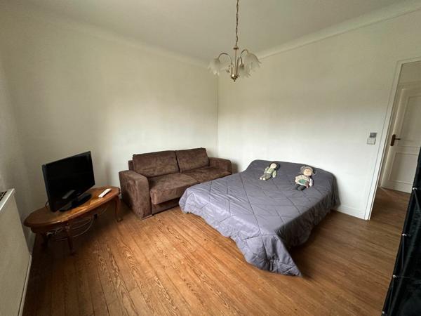 Maison à vendre    5 pièces •  L'Éguille