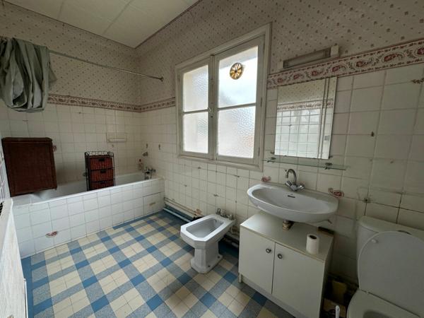 Maison à vendre    5 pièces •  L'Éguille