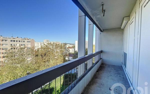 Appartement à louer    3 pièces • 59 m2 Villeurbanne