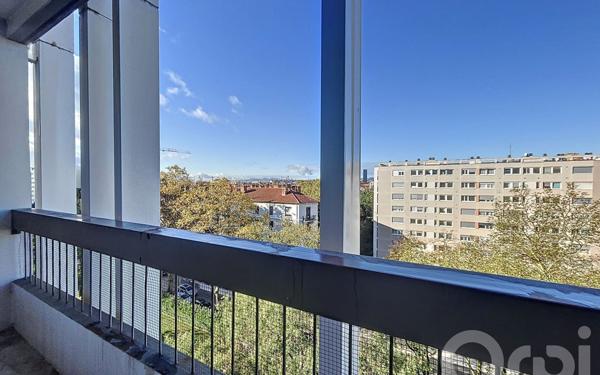 Appartement à louer    3 pièces • 59 m2 Villeurbanne