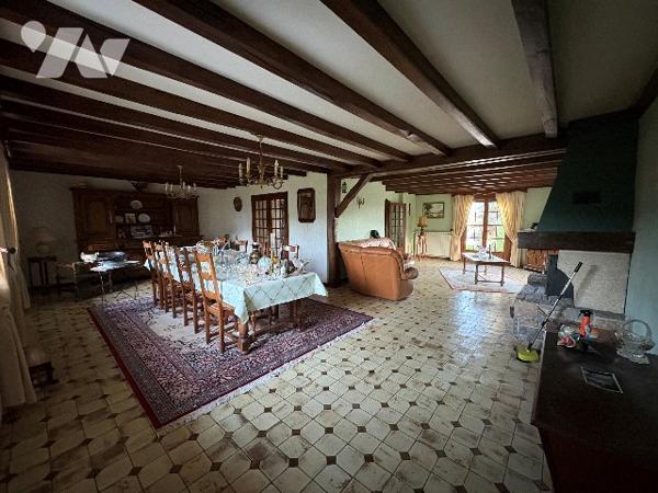 MAISON 164 m² avec 300 m² de surfaces annexes sur 5280 m² de terrain constructible