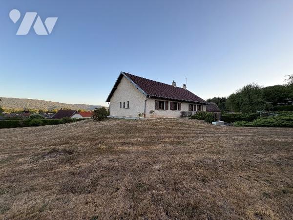 MAISON 164 m² avec 300 m² de surfaces annexes sur 5280 m² de terrain constructible