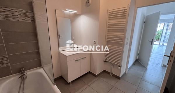 Location Appartement 3 pièces 62.63 m² - Mantes-la-ville 78711