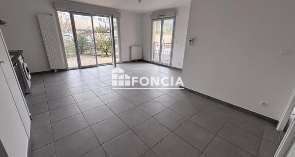 Location Appartement 3 pièces 62.63 m² - Mantes-la-ville 78711