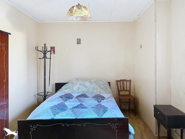 Maison 45 000 € Bellac 4 p 105 m² DPE F