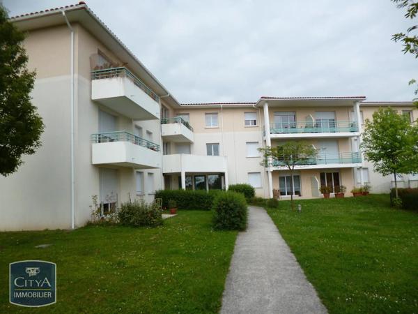 Appartement à vendre 56m² Soyaux (16800)