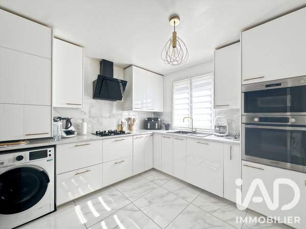 Appartement à vendre 3 pièces 63 m² Sainte-Geneviève-des-Bois
