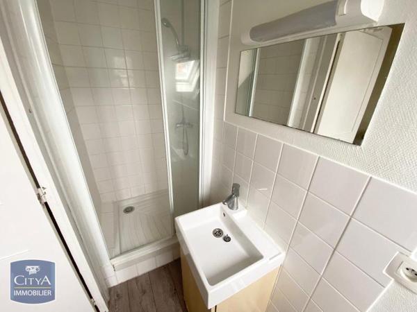 Appartement à louer 3 pièces 43.77m² Tours (37000)
