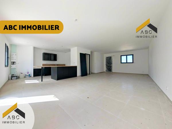 Camaret-sur-Aigues (84850) Villa 112 m² - 3 Chambres dont Suite Parentale - Camaret-sur-Aigues