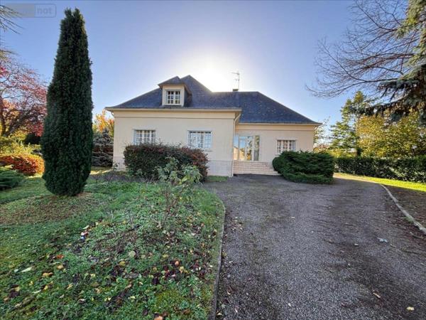 Maison à vendre à Bourges dans le Cher (18000), ref : 04133