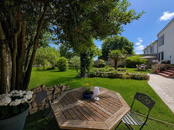 Vente Maison Nieul-sur-mer 8 pièces 198m²-IRM4406