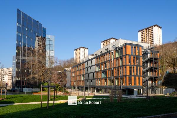 Bureaux à louer en coworking Lyon 9eme confort moderne et accès facilité