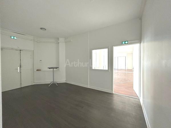 BUREAUX à LOUER de 161 m²