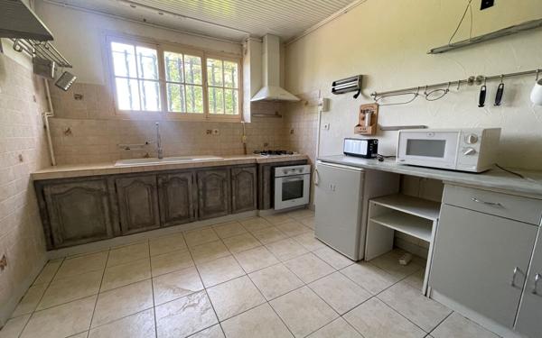 Maison à vendre    8 pièces • 200 m2 Saugnac-et-Cambran