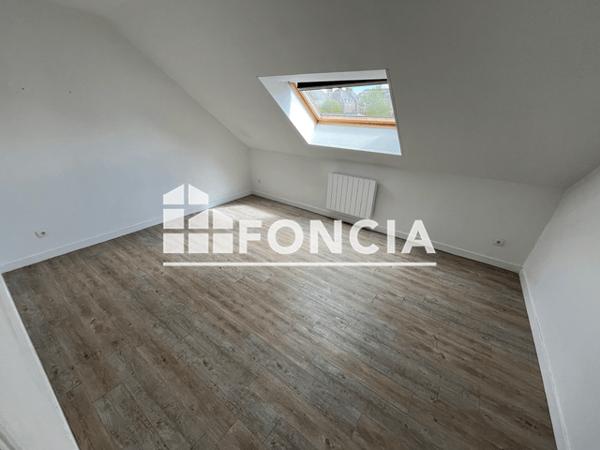 Location Appartement 2 pièces 44.99 m² - 52 RUE DE MESSEI Flers 61100