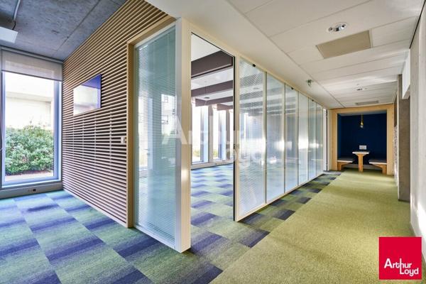 Angers Gare TGV Saint Laud bureaux de 1 125,27 m² à vendre