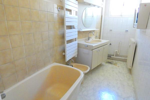 T3 LUMINEUX ASCENSEUR BALCON GARAGE  Aurillac (15000)