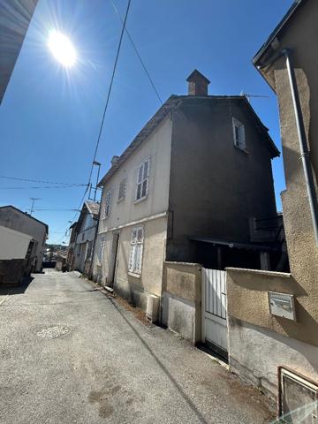 Immeuble
        
        - 144 m² 162 000 € *