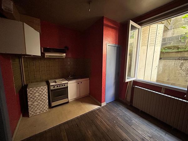 Immeuble
        
        - 144 m² 162 000 € *