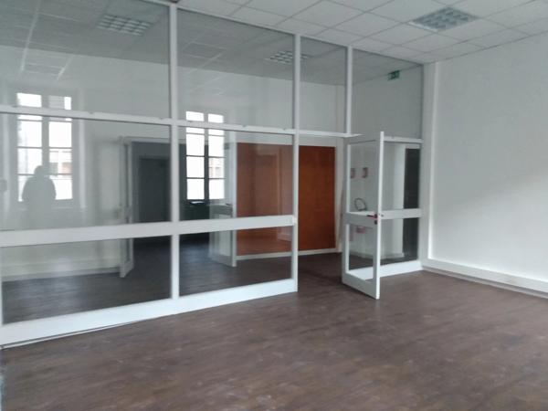 Dpt Savoie (73), à louer CHAMBERY locaux de 188 m²