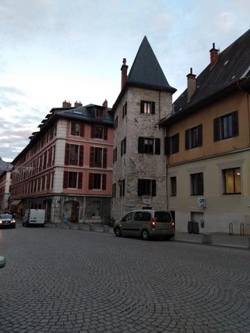 Dpt Savoie (73), à louer CHAMBERY locaux de 188 m²