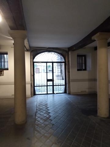 Dpt Savoie (73), à louer CHAMBERY locaux de 188 m²