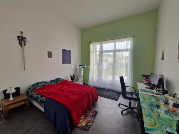 Vente                                                      Maison
                        
                                         270 m2                     à Gisors
