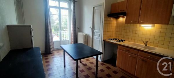 Appartement T3 à vendre  3 pièces - 84,31 m2 LONS LE SAUNIER - 39