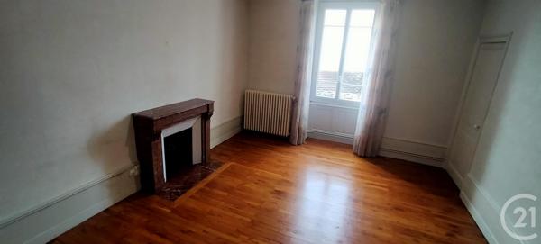 Appartement T3 à vendre  3 pièces - 84,31 m2 LONS LE SAUNIER - 39