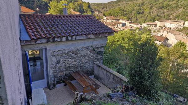 Maison avec jardin et terrasses vendue louée