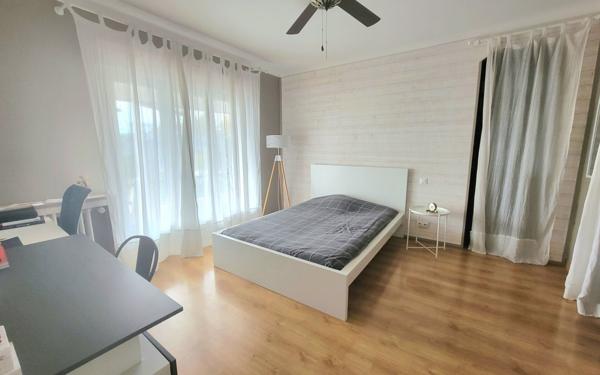 Appartement à vendre    7 pièces • 200 m2 Pau