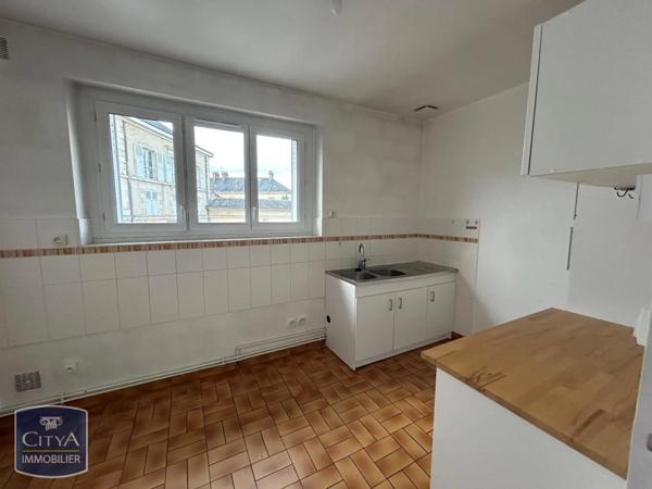 Appartement à louer 6 pièces 129.55m²