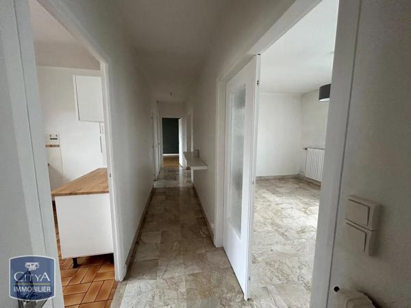 Appartement à louer 6 pièces 129.55m²