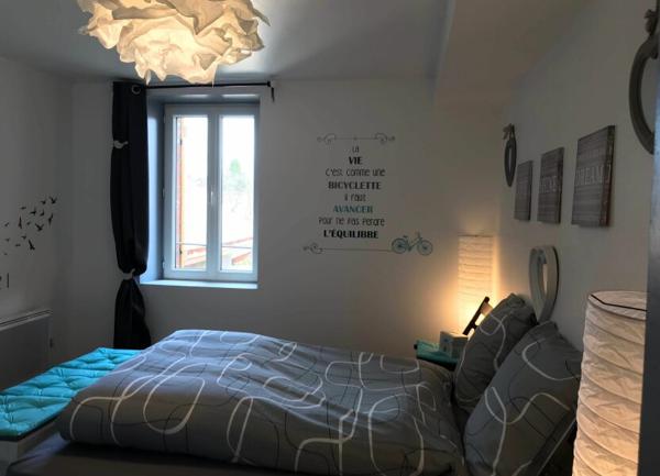 Maison à vendre    2 pièces • 28 m2 Rogny-les-Sept-Écluses