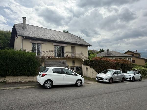 Grande maison avec vue Pyrénées