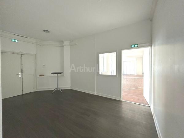BUREAUX à VENDRE de 160 m²
