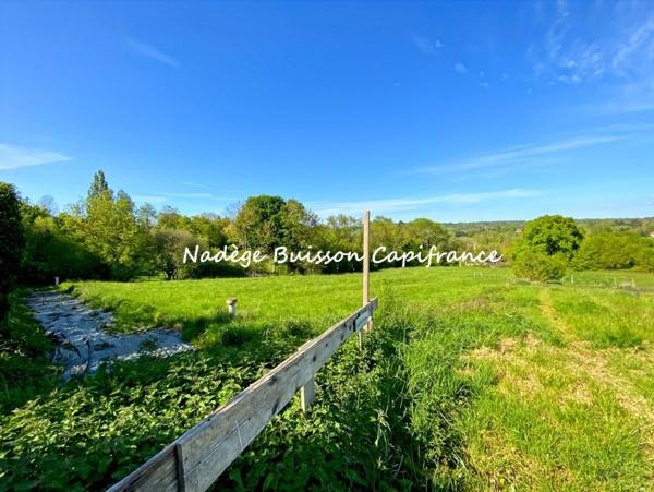 Terrain à vendre de 3 201 m² dans un environnement résidentiel recherché à GONNEVILLE SUR MER (14)
