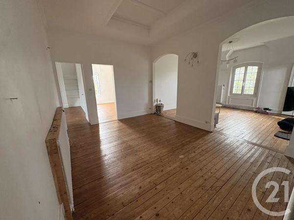 Appartement F4 à vendre  4 pièces - 133,97 m 2   ETREPAGNY  - 27