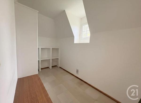 Appartement F4 à vendre  4 pièces - 133,97 m 2   ETREPAGNY  - 27