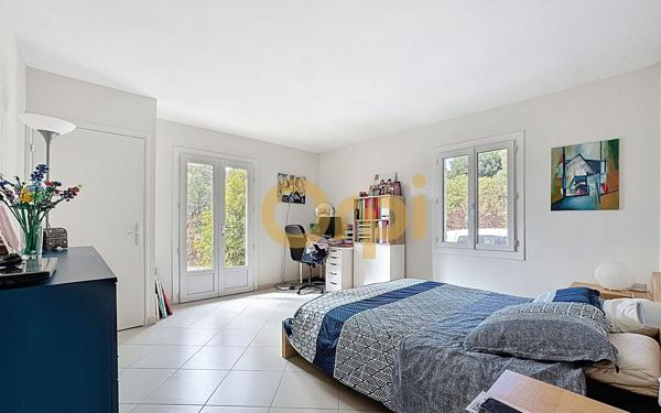 Maison à vendre    5 pièces • 160,43 m2 Roquebrune-sur-Argens