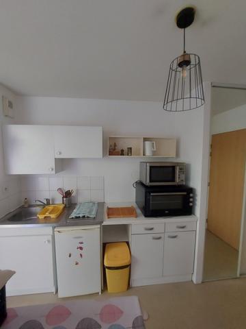 Studio avec terrasse en bail meublé à l’année quartier les Minimes