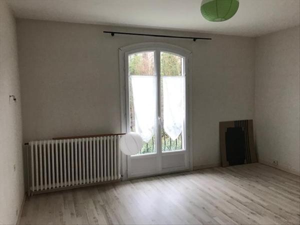 Maison à louer 1 106 € CC LIMOGES 6 p 160 m² DPE E