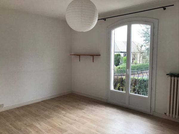 Maison à louer 1 106 € CC LIMOGES 6 p 160 m² DPE E