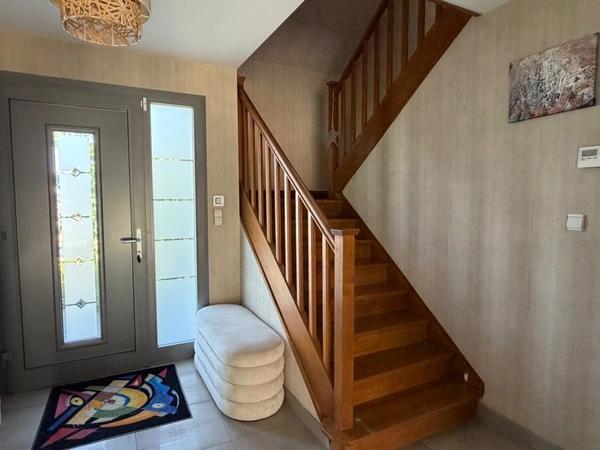 GRAND PAVILLON INDIVIDUEL À BETTANCOURT