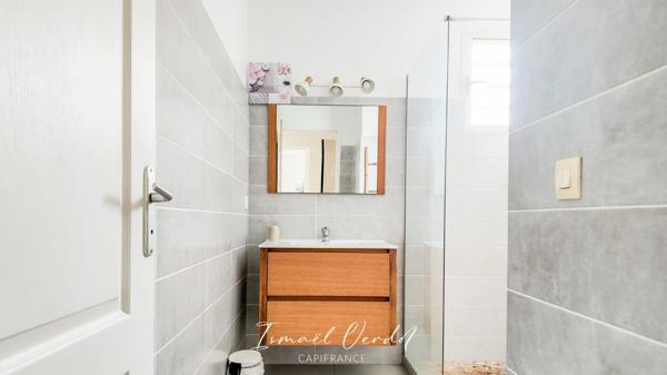 Le Moule — Maison familiale 188 m² avec piscine sur terrain de 1 226 m²