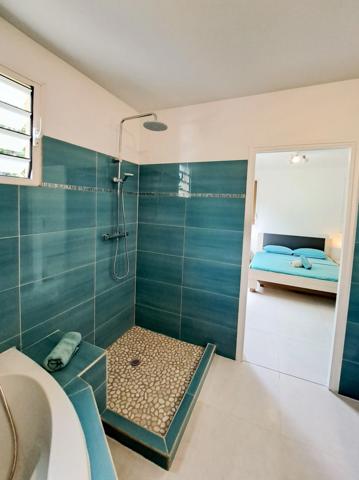 Le Moule — Maison familiale 188 m² avec piscine sur terrain de 1 226 m²