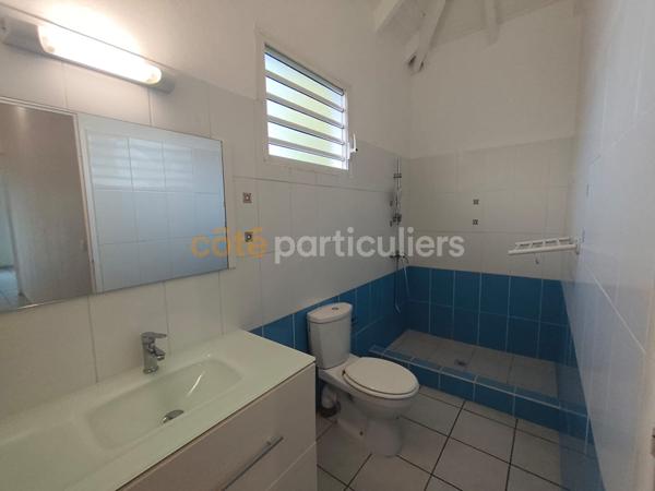 Location
                Maison119,9 m² - 4 Pièces -
                    LES ABYMES (97139)