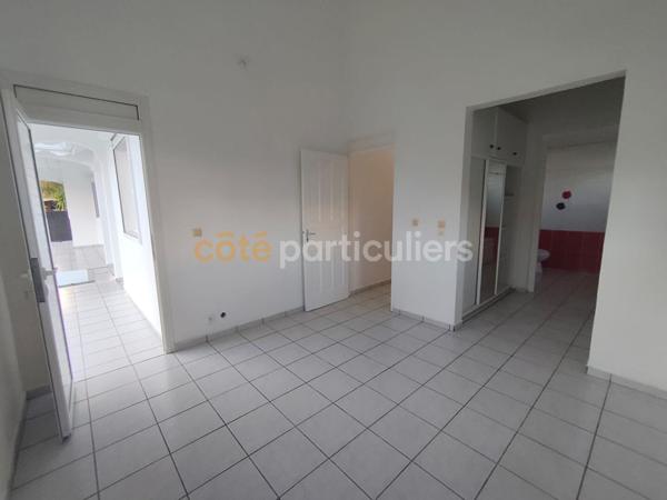 Location
                Maison119,9 m² - 4 Pièces -
                    LES ABYMES (97139)